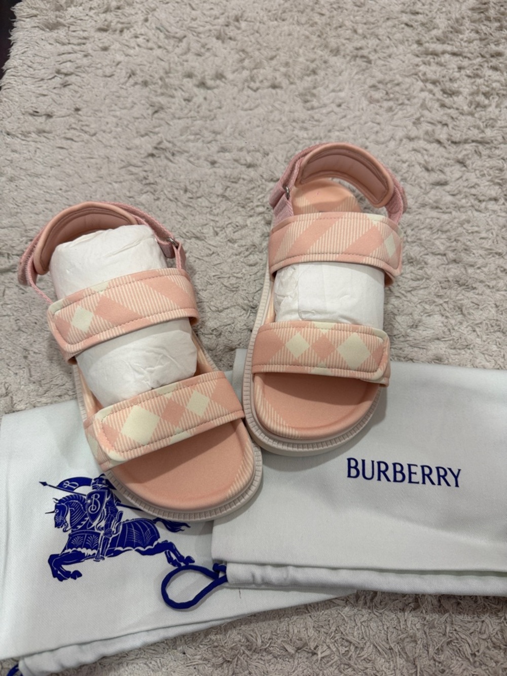 Burberry Pink Check Strap Kids Sandals size 2-2.5